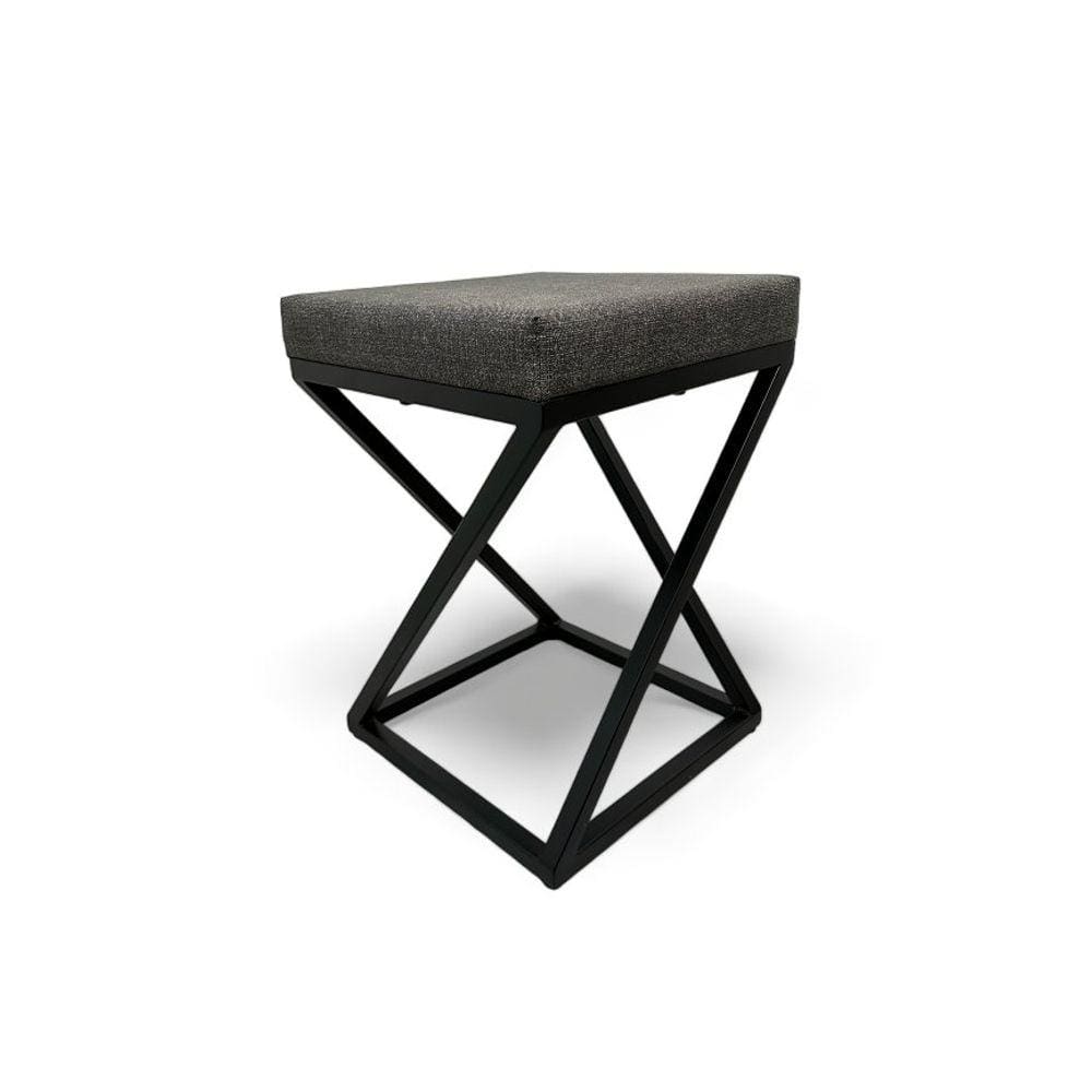 Banquinho Z Industrial Estofado cinza Metalon Preto