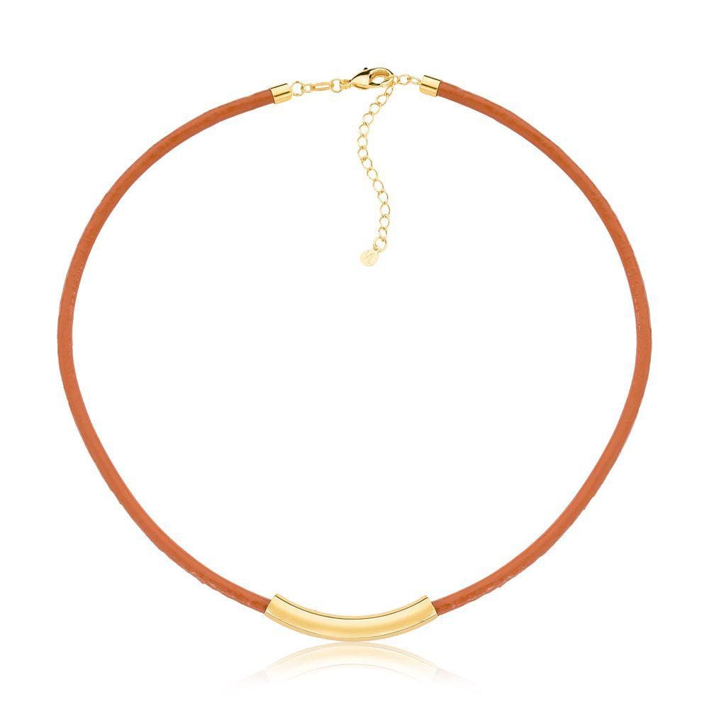Colar de Couro Natural Caramelo com Canutilho Curto Revestido em Ouro