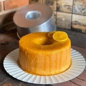 Forma Com Furo Alta Suíça Reta para BoloTorta 21x10 Cm - Alumínio