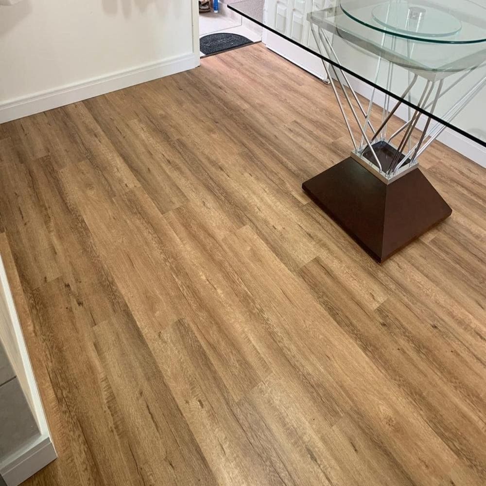 Piso Vinilico Spc Rígido 5mm com Manta Clf Aqualux Quality Floor - caixa com 2,2 Unidade - Broadway