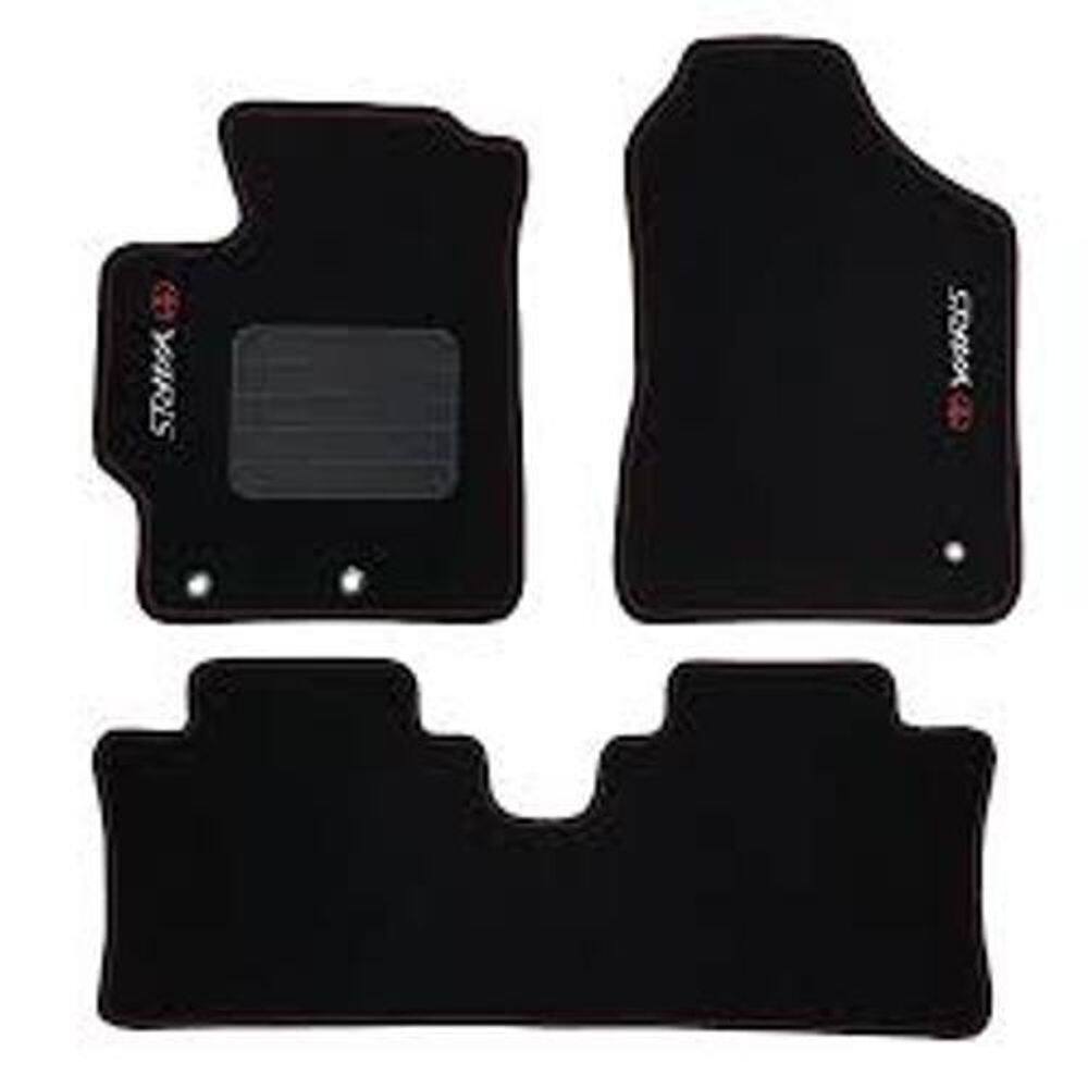 Tapete carpete yaris sedan base pinado