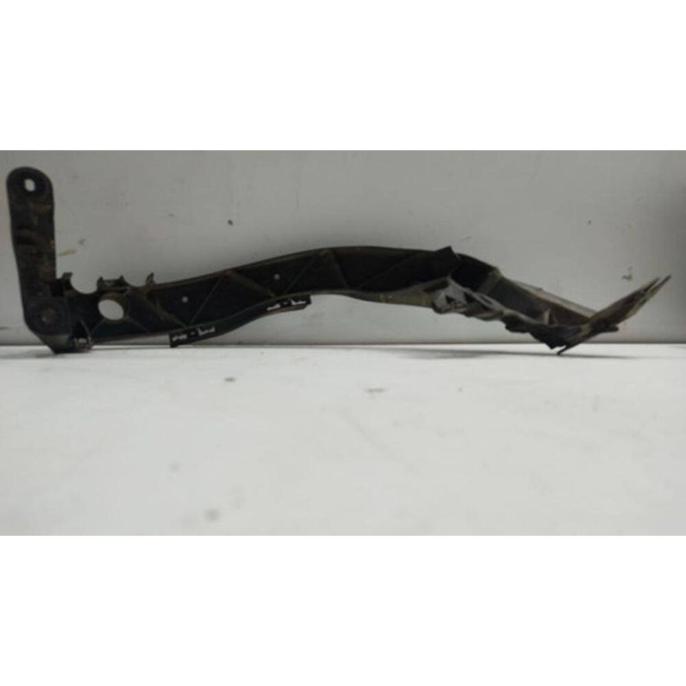 Guia Do Para-Choque Traseiro Bmw 120I Lado Esquerdo