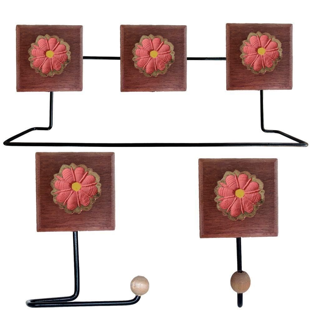 Kit Banheiro 3 Peças Toalheiro Cabideiro Porta Papel Papel Com Flores Coloridas Cor Rosa