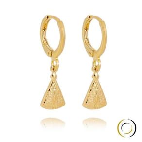 Brinco argola pendurada aparecida grande banhado a ouro 18k