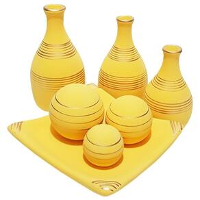 Jogo de vasos trio garrafas e centro de mesa 3esferas gold