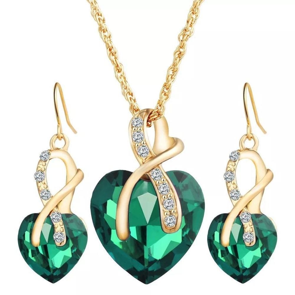 Conjunto de colar e brincos formato de coração verde