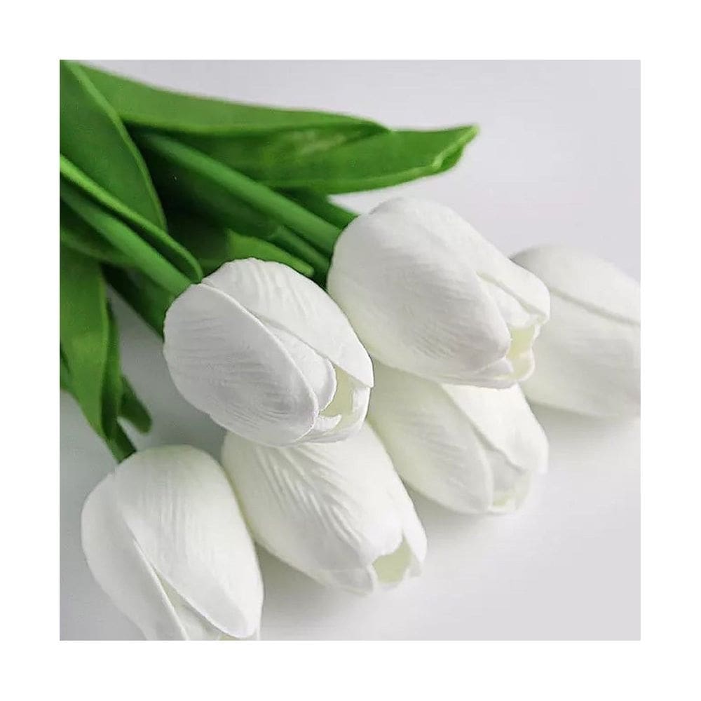 Buquê de 6 tulipas de seda branca