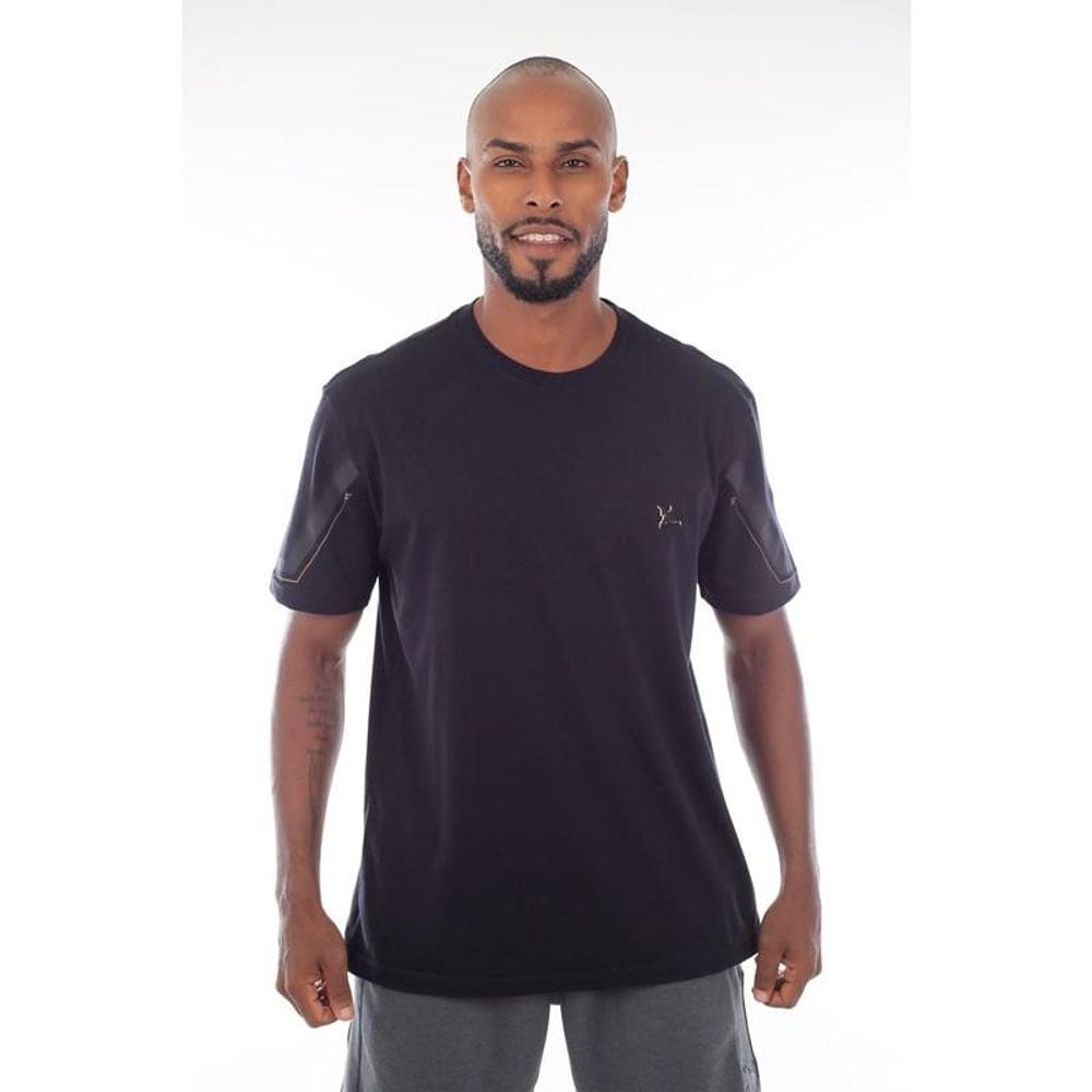 Camiseta manga curta com bordado Idios