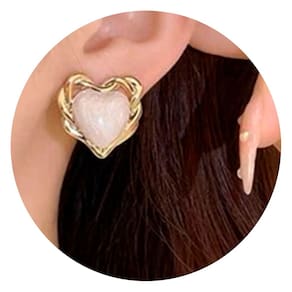 Brincos Feminino Coração Branco e Dourado Festas Luxo
