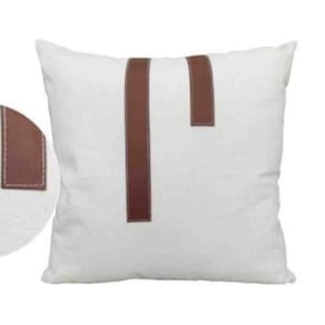 Almofada 55x55 Eliana 02 Linho Creme Couro Marrom Toque de Arte