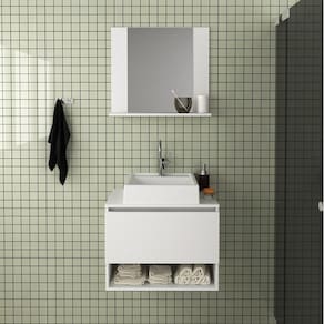 Conjunto de Banheiro com Gabinete Porta Basculante 60cm e Espelheira 1 Prateleira Branco