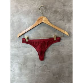 Calcinha sensual em renda Fio Dental Vermelha