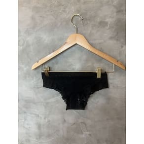 Calcinha Biquini Flower com renda sem costura Preta