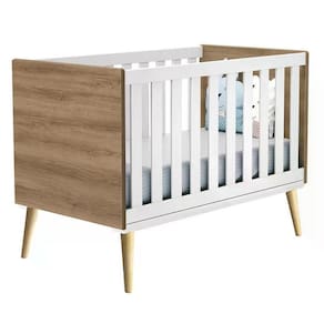 Berço Mini Cama Theo Branco Fosco/mezzo Fosco Com Pés Madeira Natural - Reller Móveis Branco Fosco/mezzo Fosco