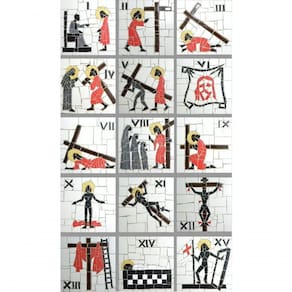 Via Sacra Em Mosaico Feito Com Cerâmicas