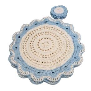 Kit 4 Sousplat Com 4 Porta Copo Em Crochê Artesanal Cor Bege E Azul - Majú Decor