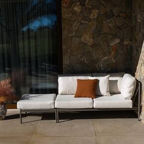 Conjunto Jardim e Varanda 1 Chaise Direita 1 Puff Refúgio Cabecasa madeiramadeira Champanhe/Quaker areia