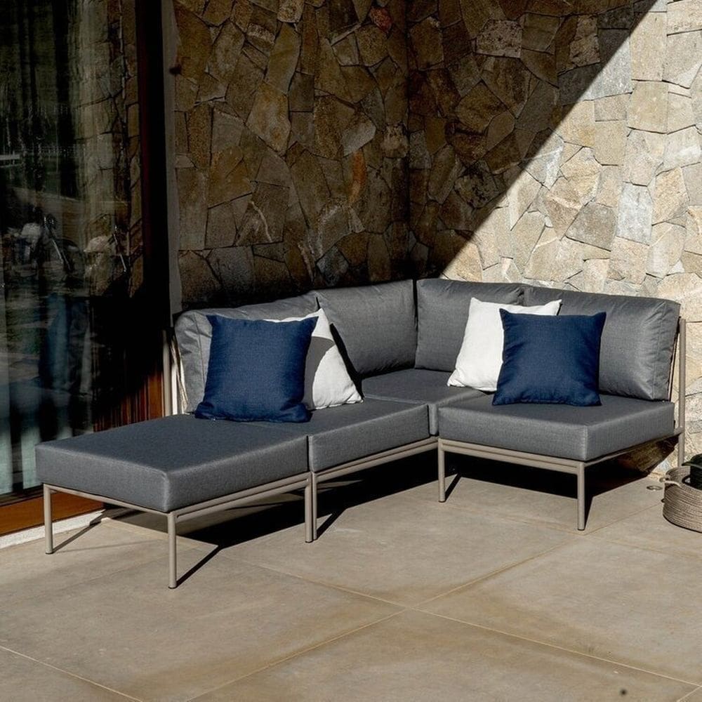 Conjunto Jardim e Varanda 1 Chaise Direita 1 Sofá 1 Puff Refúgio Cabecasa madeiramadeira Champagne/Cinza Mesclado