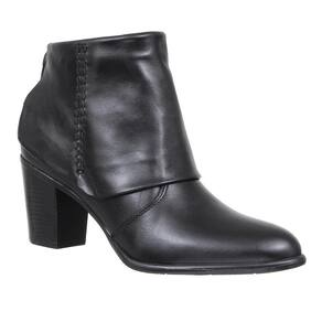 Bota de Couro Preta Feminina Cano Curto Cow Way 26746