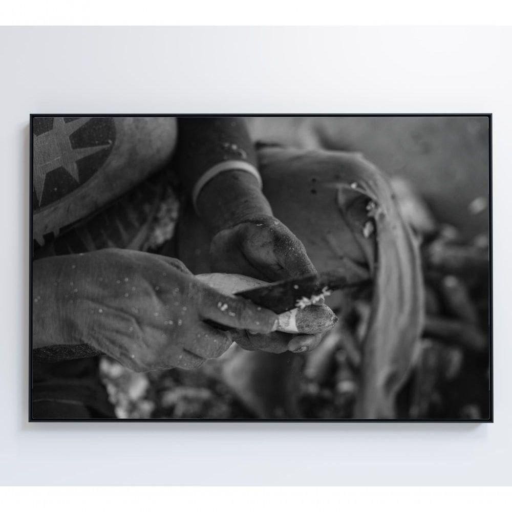 Quadro índio Preparando Mandioca Na Amazônia Medidas 120x80 Cm Impressão Adesivo Fotográfico