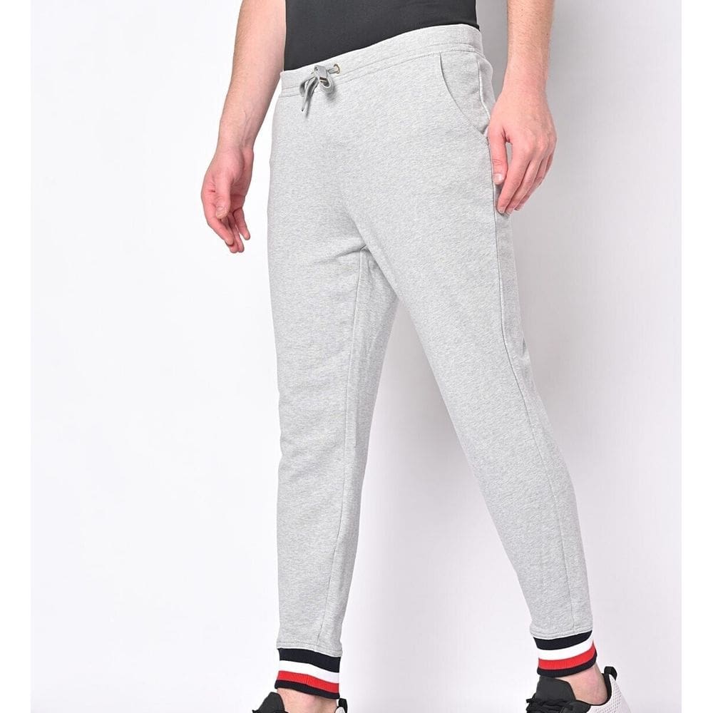 Calça de Moletom Masculino Cinza Mesclada Com Bolsos