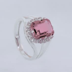 Anel de Prata Coleção Queens Cristal Safira Rosa 8x10 e Zircônias Brancas
