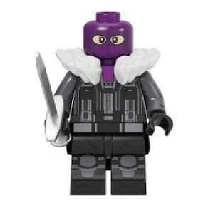 Boneco Blocos De Montar Falcão Soldado Invernal Zemo