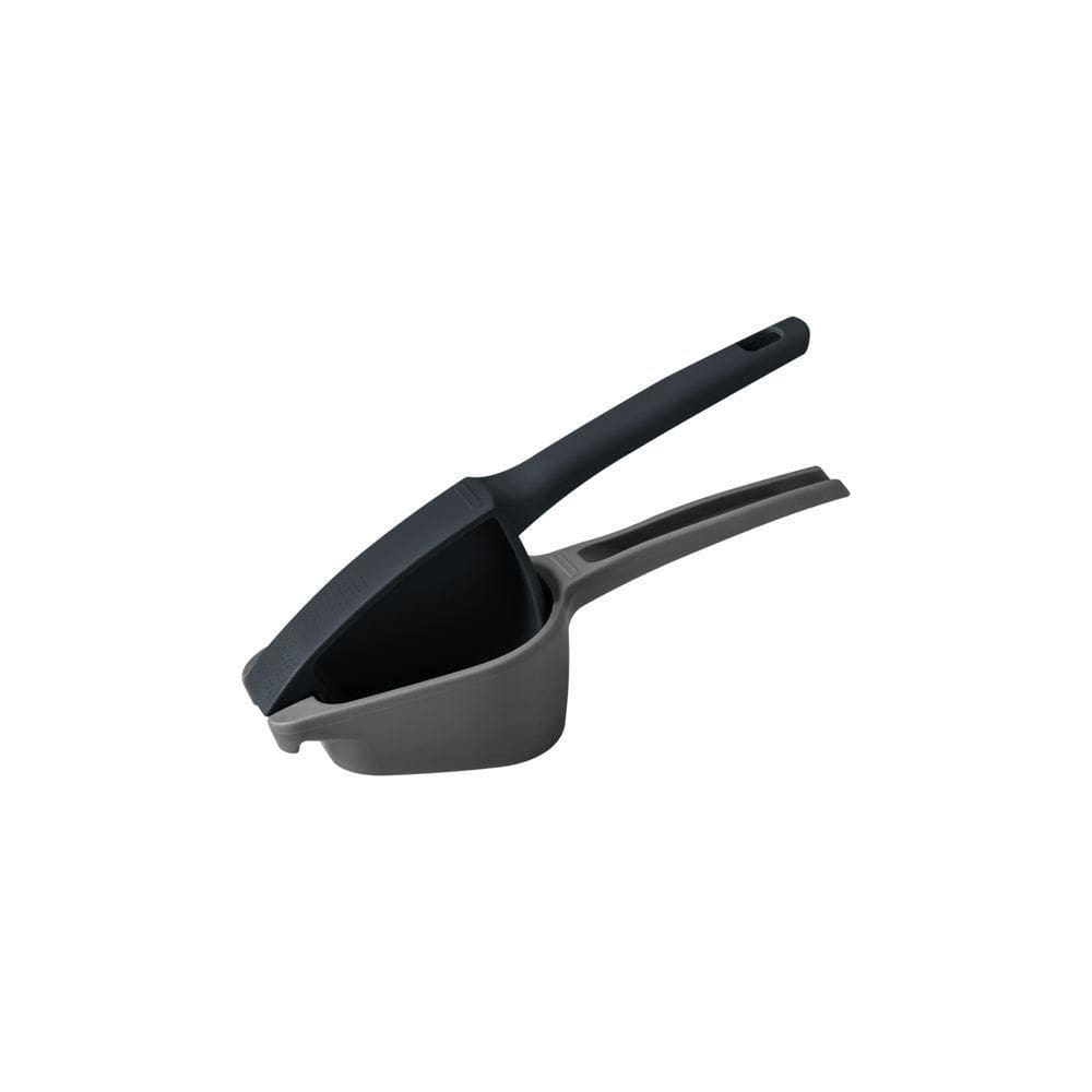 Amassador Para Batatas Tramontina Verano Com Estrutura De Nylon Com Lâmina De Aço Inox ônix