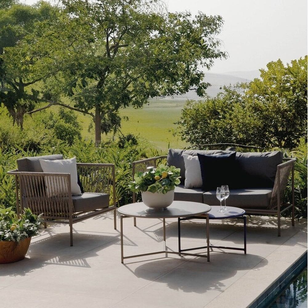 Conjunto Jardim 1 Sofá 1 Poltrona 1 Mesa Baixa 1 Mesa Centro Alta Refúgio Cabecasa Madeiramadeira Champanhe/Cinza Mesclado