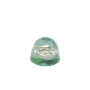 Orgonite Semi-Esférico Verde Com Quartzo Verde Saúde Família
