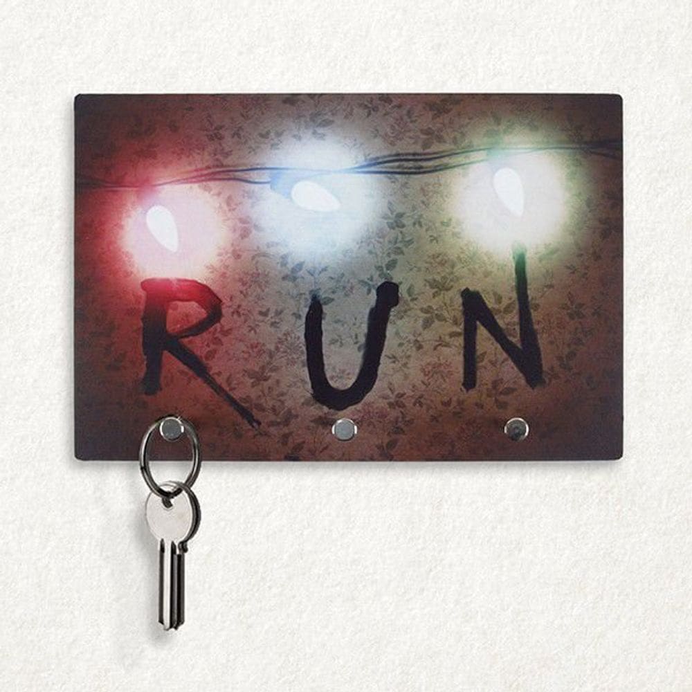 Porta Chaves - Stranger Things - Run