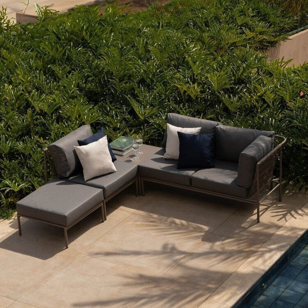 Conjunto Jardim e Varanda 1 Chaise 1 Sofá 1 Puff 1 Mesa Lateral 70cm Refúgio Cabecasa Madeiramadeira Champanhe/Cinza Mesclado