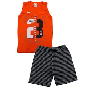 Conjunto Regata Laranja com Bermuda Listrada Menino Infantil