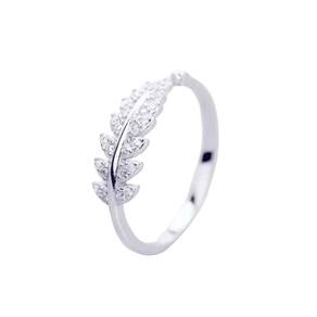 Anel Prateado Delicado Folhas Strass Ajustável