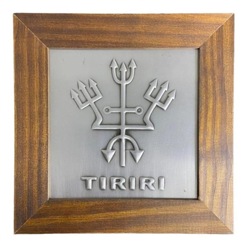 Quadro Exu Tiriri Madeira Imbuia E Metal 18 X18 Cm