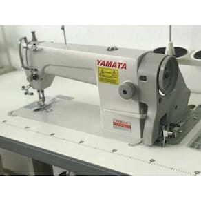 Máquina De Costura Reta Industrial Yamata +