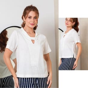 Blusa manga curta com gola viscose tramado com broche Virou Moda