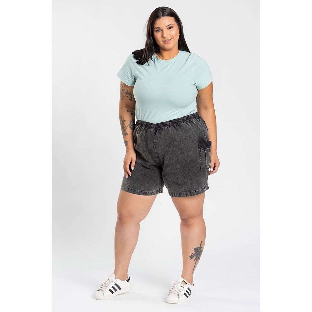 Bermuda Feminina Plus Size Sarja Estonada Bolso Cargo Elástico Cintura - Serena