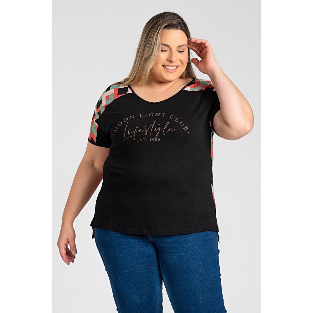 Blusa Feminina Plus Size c/ Estampa Frente e Costas Estampada Geométrico - Serena