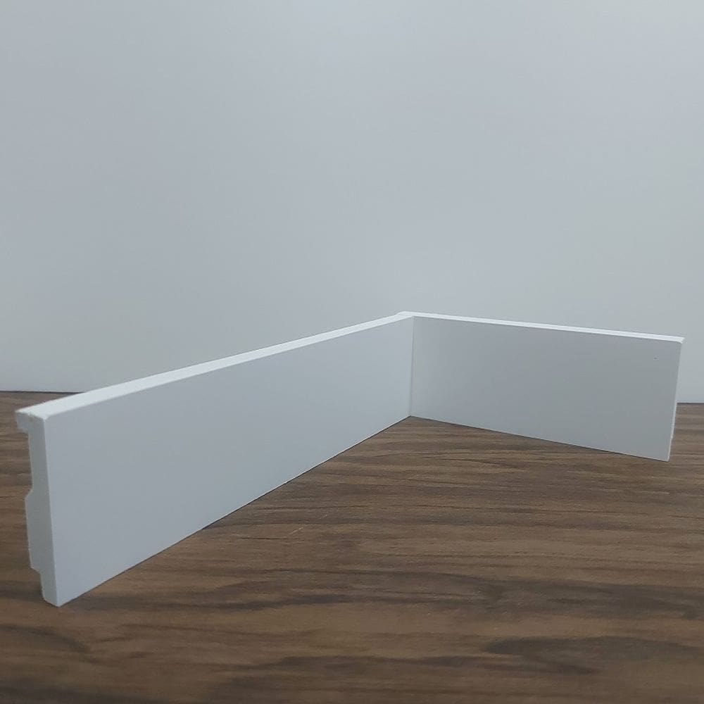 Rodapé de Poliestireno Branco Liso 5cm de altura Formix 3D - 1 Metro