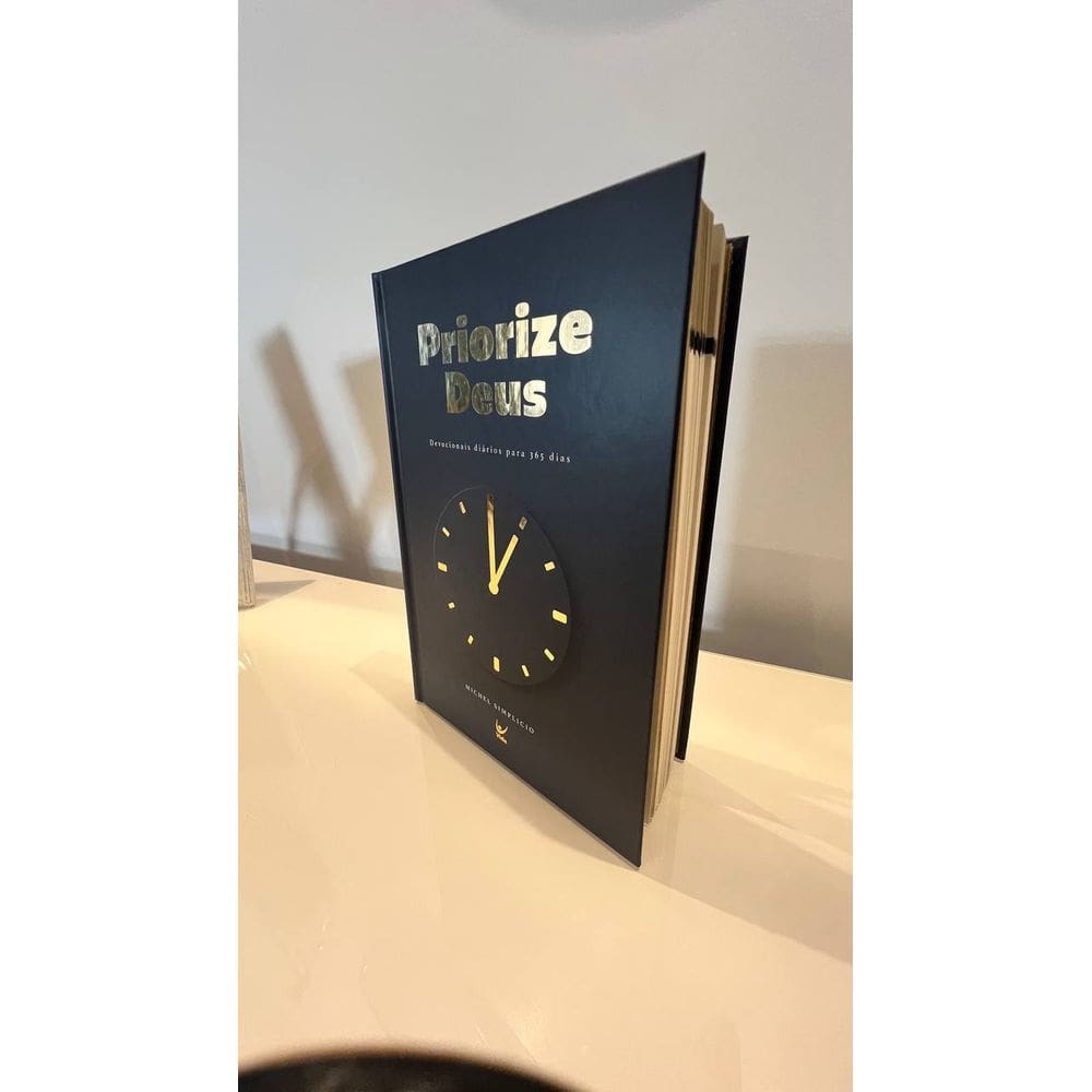 Priorize Deus 2025  Devocional  Michel Simplício