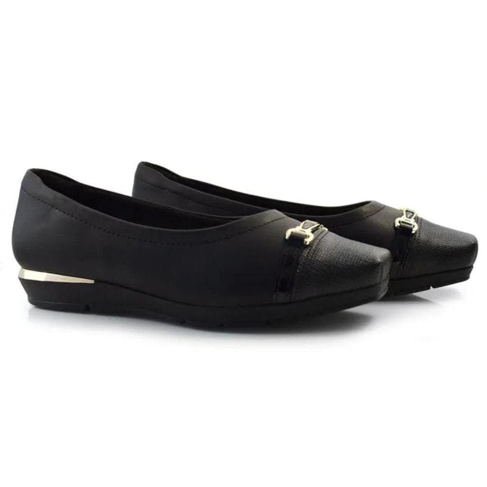Sapato Piccadilly Tratorado Detalhe Dourado Feminino - Preto