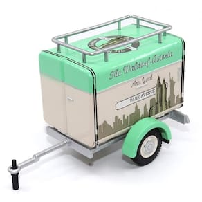 Motor City Classics Waldorf Astoria Trailer Verde | 1:24 Scale