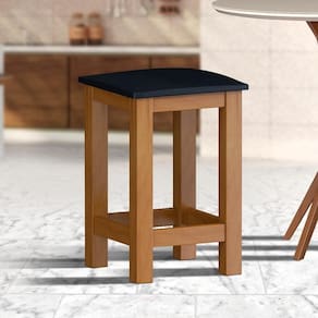 Banquinho De Madeira Maciça Baixo Mel Assento Estofado Material Sintético Preto Nemargi