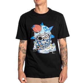 Camiseta DC Shoes Smashing Helmet SM25 Masculina Preto