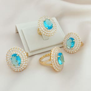Anel Max Pedra Aqua e Zircônias Cristais Banhado a Ouro