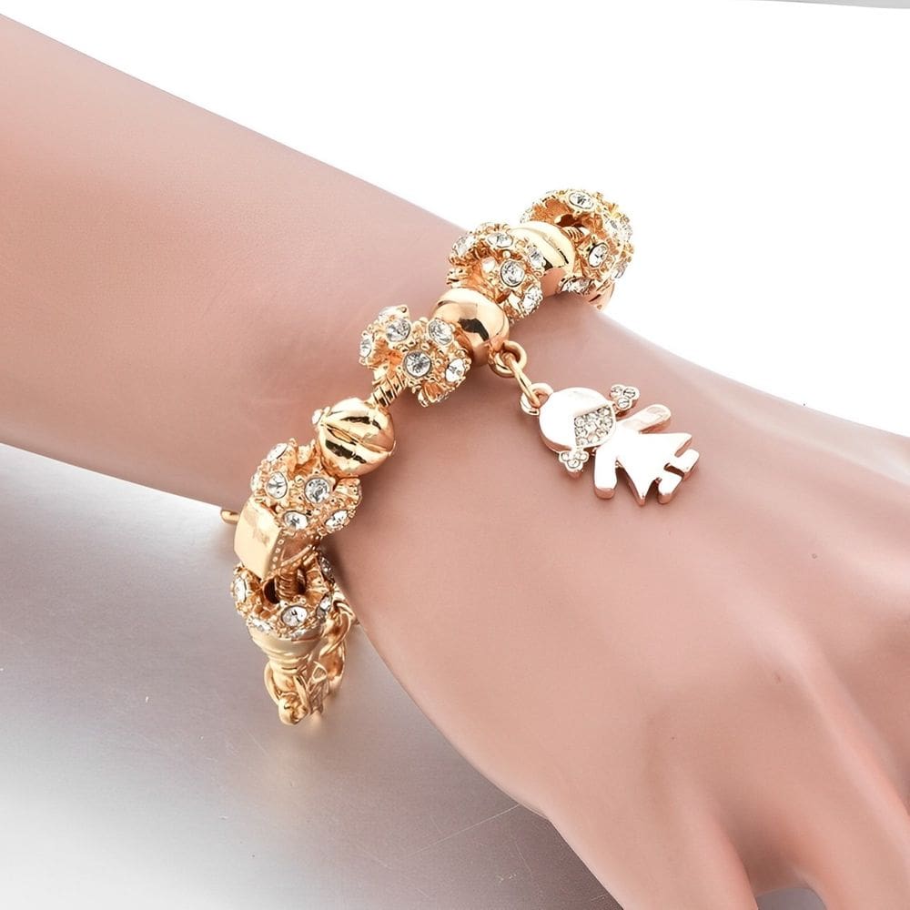 Conjunto 2 Braceletes Feminino Berloque Banhado a Ouro Cravejado Pingente Menina