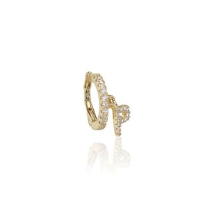Piercing Falso de Letra Cravejado e Banho de Ouro Letras P