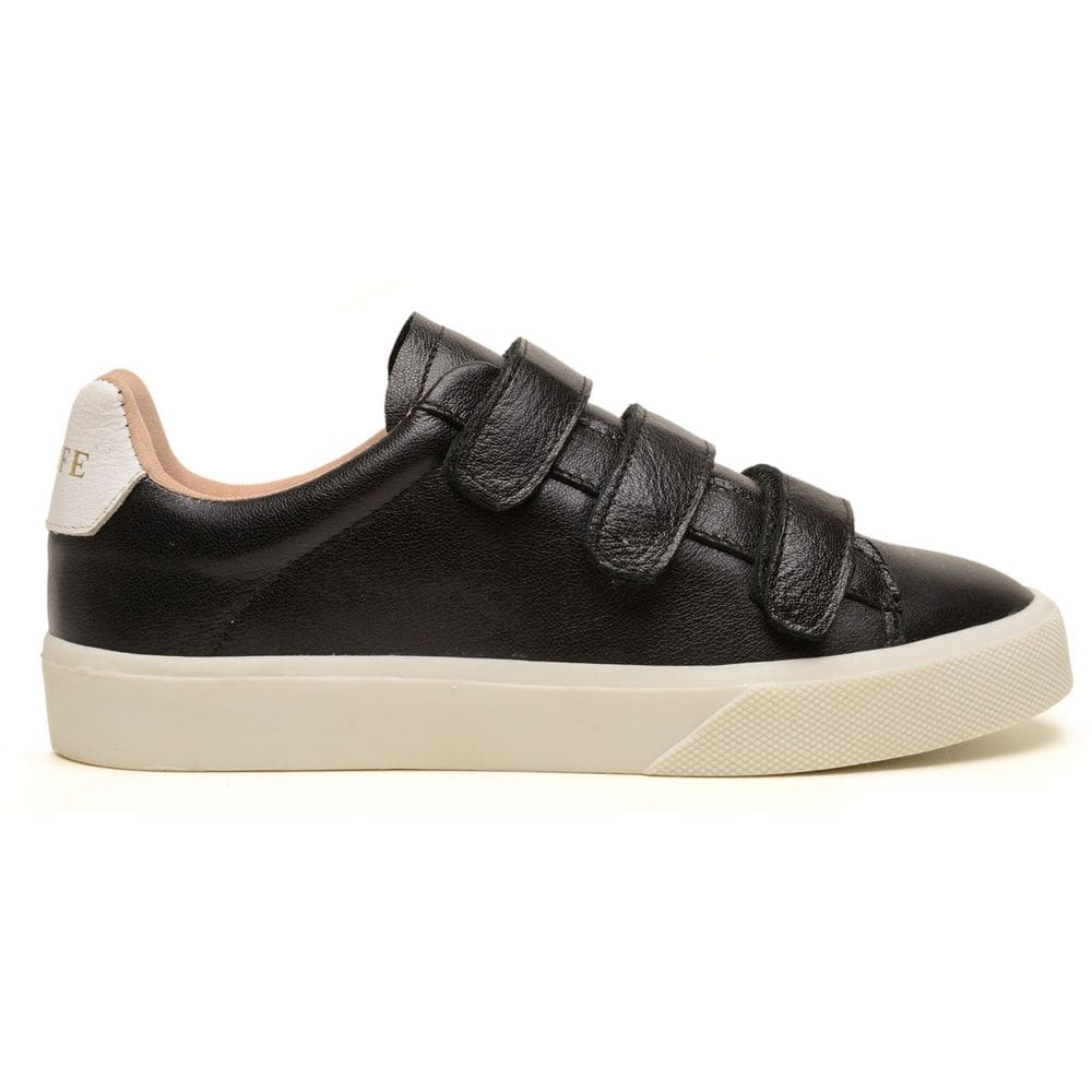 Tênis Feminino feito em Couro Louise soft Preto 2073