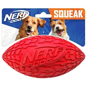 Dog Toy Nerf Dog Tire Football com Squeaker Red Interactive